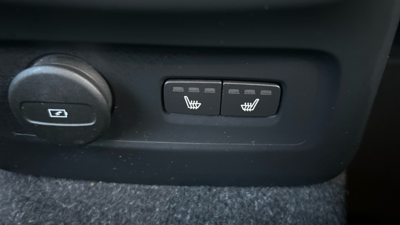 Volvo Xc40 1.5 T4 Recharge PHEV Plus Dark 5dr Auto Estate